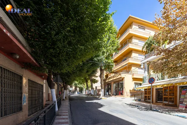 *  ¡PISO EXTERIOR EN LANJARÓN, CIUDAD BALNEARIO! — 26