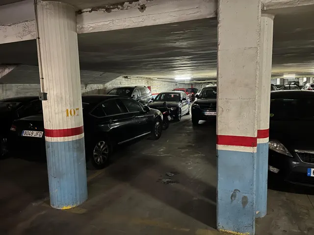 Plazas de aparcamiento en venta o alquiler en Vilanova i la Geltrú, Av Francesc Macià 137 — 6