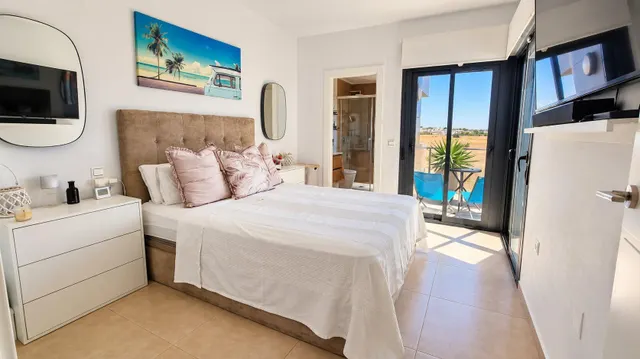 Chalet adosado en venta en Calle Nuez Moscada, 35 -28 — 8