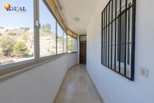 ¡exclusivo apartamento en primera linea de playa con reforma integral de alta gama! — 31