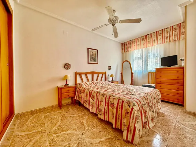 2 dormitorios + garaje, a 200 metros playa de los Naufragos — 28