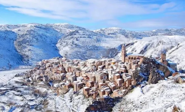 CASA DE 316m2 construidos en el bonito pueblo de Moros, proximo a Calatayud — 6