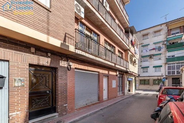 Edificio en Zaidín — 36