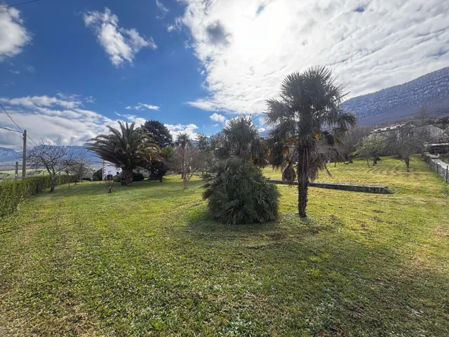 EN VENTA PRECIOSA PROPIEDAD EN EL VALLE DE MENA — 35