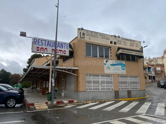 Venta de Hotel 1 Estrella en estación (De La) Nº 1 Blanca — 5