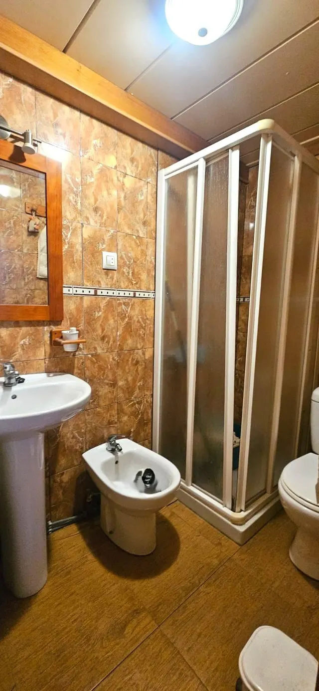 Finca rústica en Alcolea del Río con piscina, placas solares y 5.000 m2 — 7