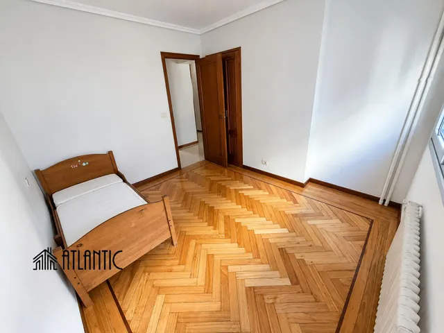 Piso 4 habitaciones 135m² en venta - Corte Inglés — 30