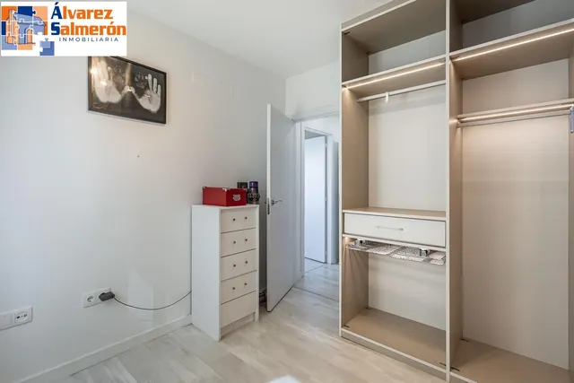 Piso con terraza en Albolote — 22