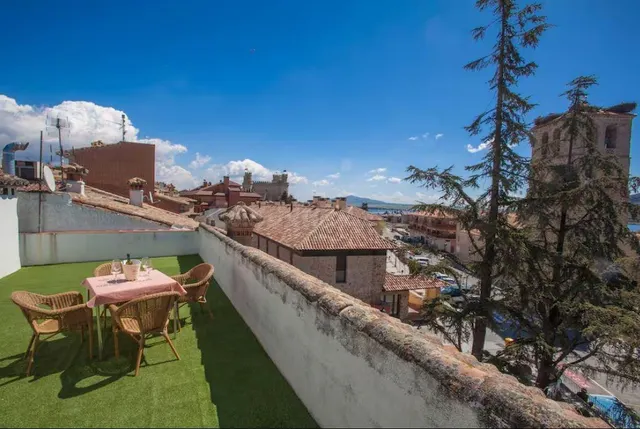 Negocio 5 habitaciones 234m² en venta - Zona castillo de man