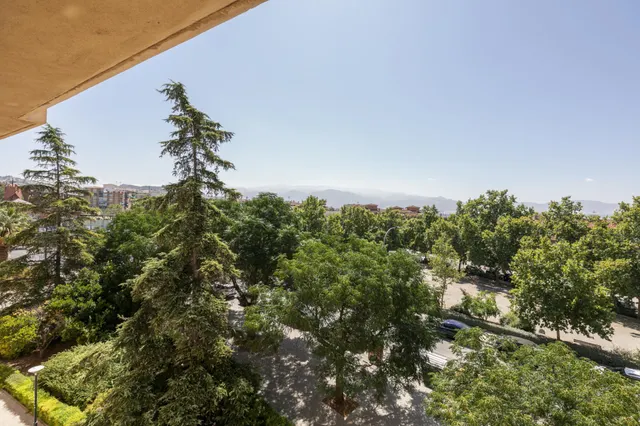 Excelente piso con vistas despejadas a sierra nevada — 20