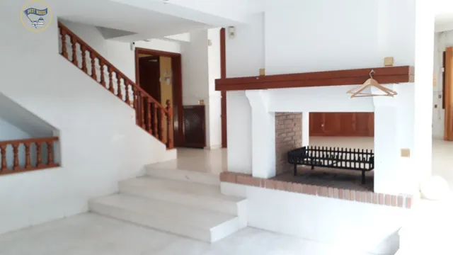EXCELENTE VILLA PARA REHABILITAR EN CABOPINO — 17
