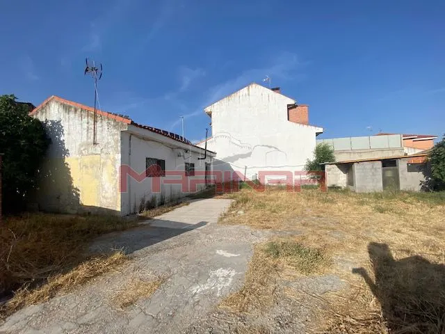 Naves + Vivienda en Esquivias — 8