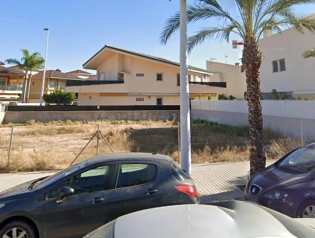 PARCELA URBANA EN CIUDAD JARDIN