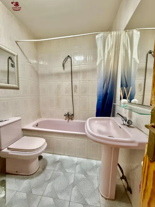 Luminoso piso de 60m2 con soleada orientacion oeste con 1 dormitorio, comoda cocina americana, salon y baño completo. — 9