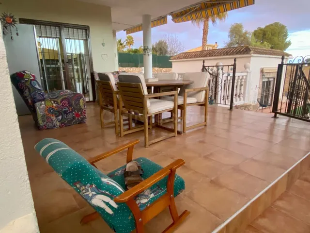 Chalet independiente con piscina privada y vistas despejadas - foto 4
