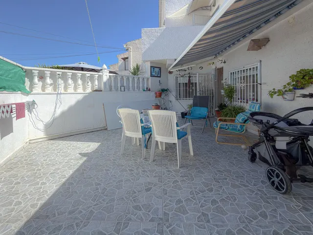 Encantador Bungalow reformado con amplia y luminosa terraza (Sin Gastos de comunidad) — 16
