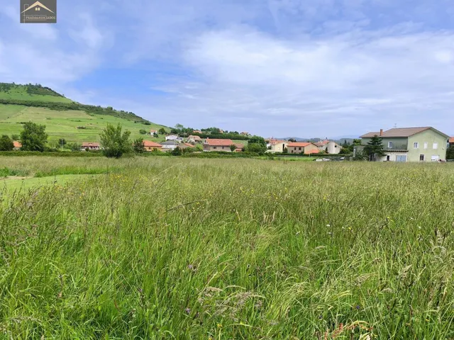 PARCELA URBANA DE 1.518M2 EN VISPIERES (SANTILLANA DEL MAR)
