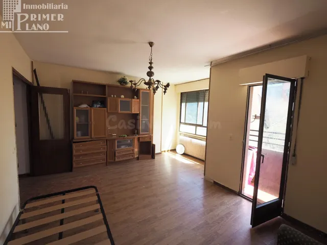 *¡Gran oportunidad de inversión en Tomelloso! Piso amplio pa - foto 2