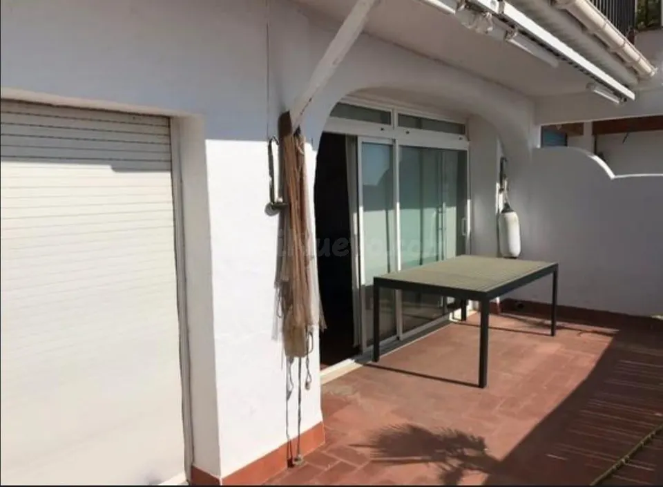 Apartamento en primera línea de mar en Roda de Barà (Tarragona)