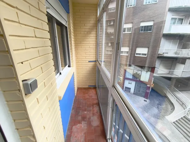 Piso de 53m2 útiles. Distribuido en dos dormitorios, salón, cocina y baño — 16