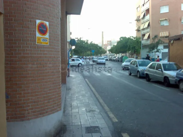 SE VENDE GARAJE , FACIL ACCESO , CERCA DE HOSPITAL DE ALICAN