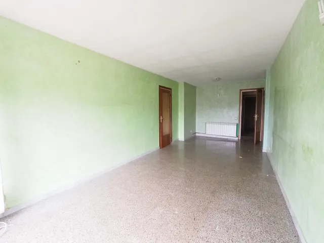 SE VENDE ÁTICO EN BERGA - foto 3