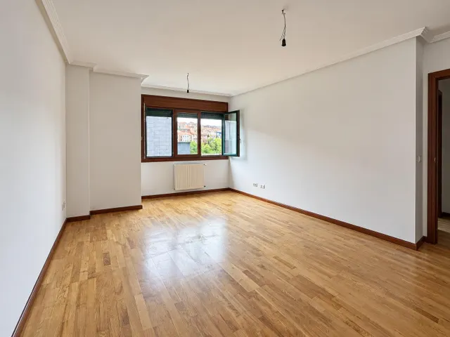 ¡a estrenar! dos dormitorios, terraza, garaje y trastero en Oviedo — 45