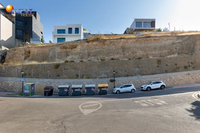 Solar con proyecto en una de las mejores zonas de Granada — 10