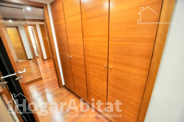 Vive con el confort de un exclusivo residencial con piscina, zonas verdes, garaje y trastero — 15