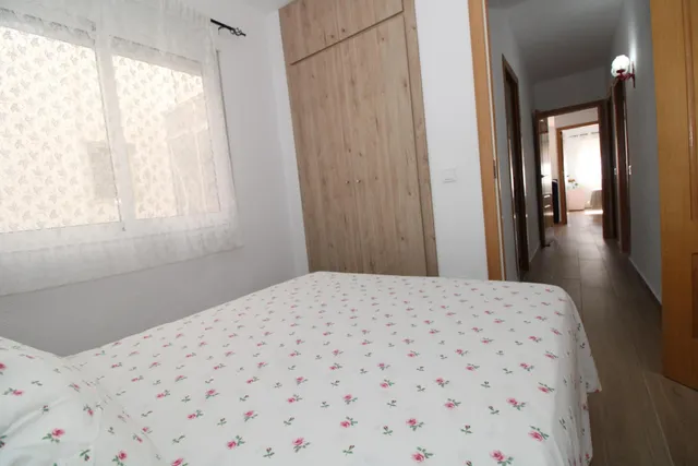 Piso totalmente reformado en segunda línea de playa — 28