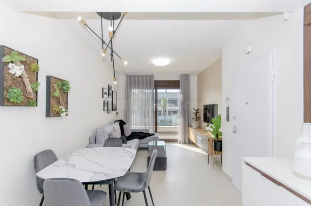 RESIDENCIAL DE OBRA NUEVA DE BUNGALOWS EN LOS BALCONES, TORREVIEJA — 4