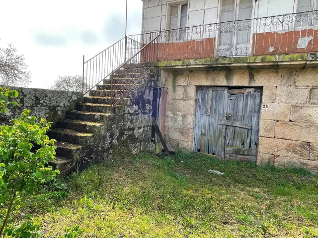 CASA DE PIEDRA  CON TERRENO PARA REHABILITAR — 5