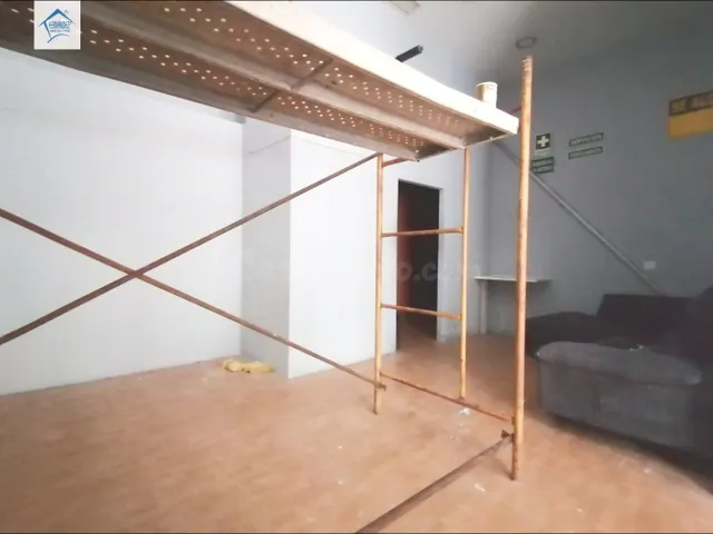 Se vende amplio local comercial a pie de calle en avenida pr - foto 3