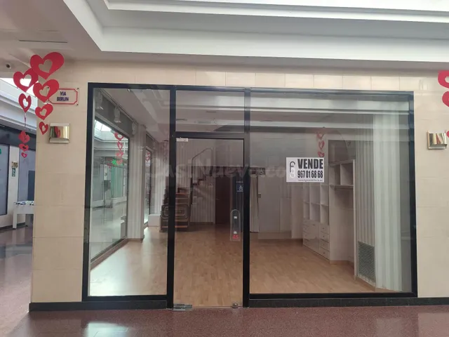 ESTUPENDO LOCAL COMERCIAL TOTALMENTE ACONDICIONADO - foto 3