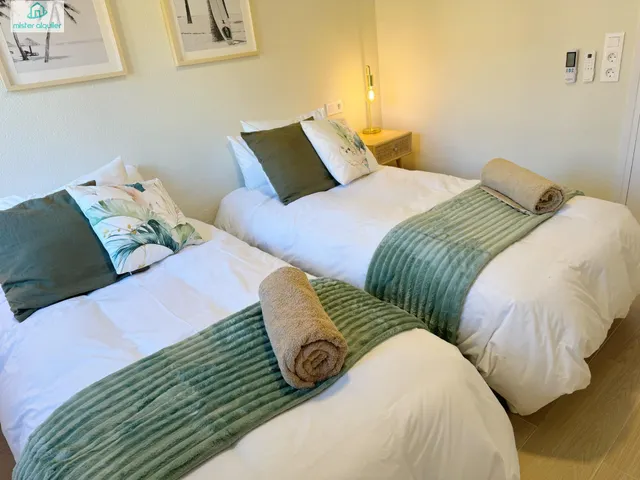 EXCLUSIVO APARTAMENTO REFORMADO EN EL CAMPELLO CON TERRAZA, PISCINA Y UBICACIÓN PRIVILEGIADA JUNTO AL MAR — 30