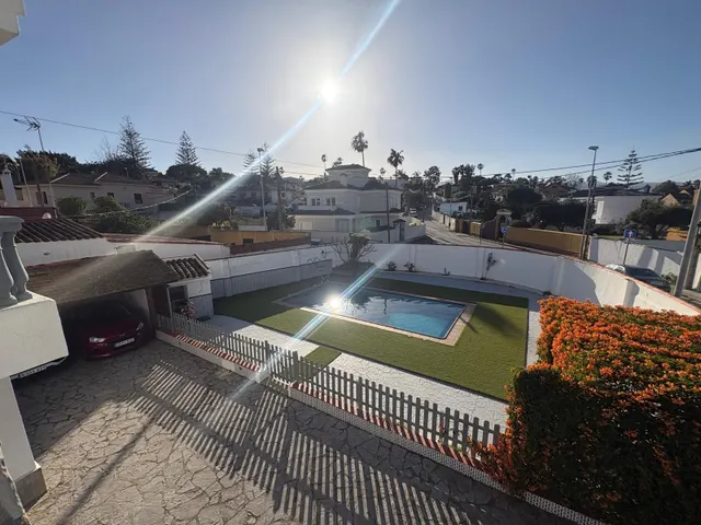 Se vende chalet independiente en Algeciras, zona colonia san miguel. — 50