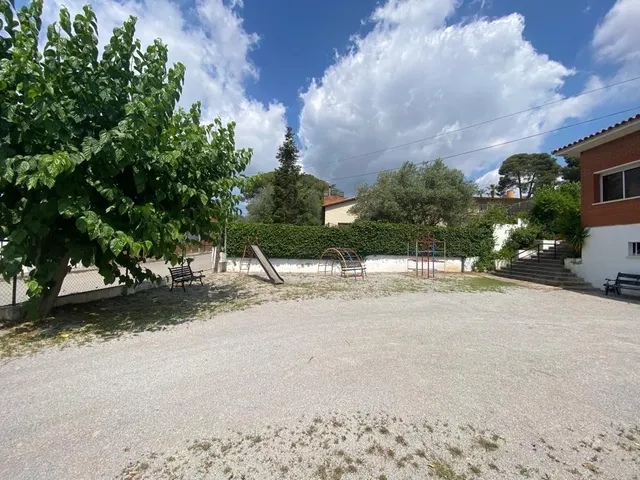 Terreno + Masía en venta en Bellaterra — 8