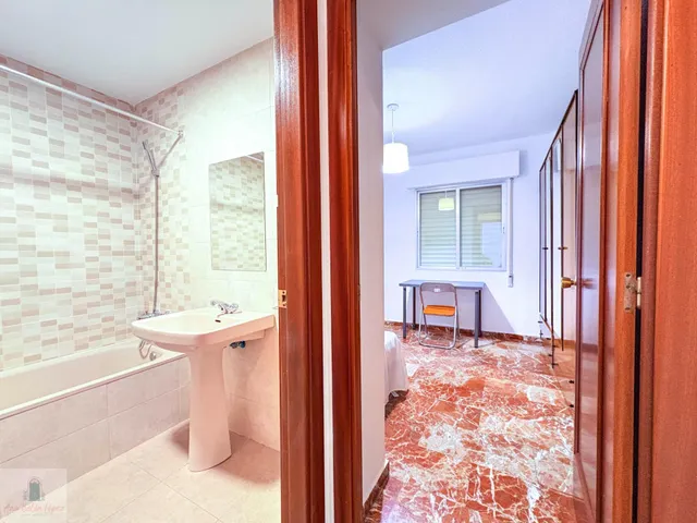En venta en Valdepasillas, junto a Sinforiano Madroñero — 39