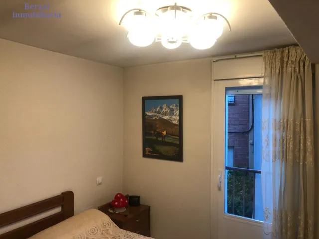 Casa de pueblo, para entrar a vivir, en entorno privilegiado de montaña. — 46