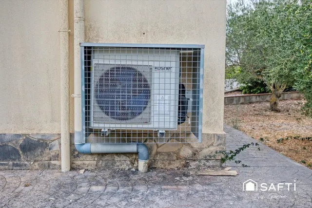 Casa con potencial ubicada en parcela 1000 m² Querol — 25