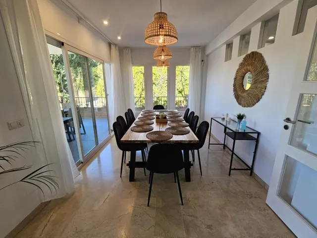 Chalet Independiente de Lujo en Benalmádena – Privacidad, Naturaleza y Vistas al Mar — 16