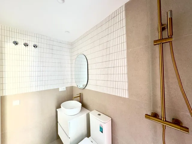 ESTUDIOS Y APARTAMENTOS DESDE 190.000 — 34
