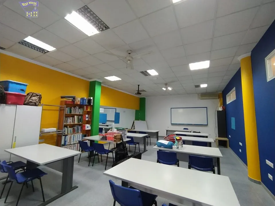 VENTA DE LOCAL COMERCIAL ZONA LAS PALOMAS