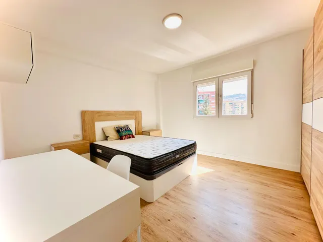 Habitación 4 habitaciones 101m² en alquiler - Alcampo — 23