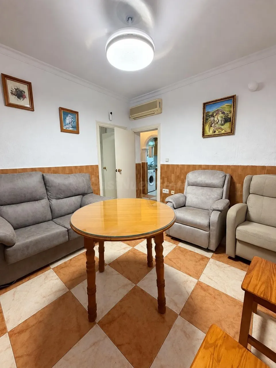 Casa de una planta con patio interior y azotea - zona el peliron