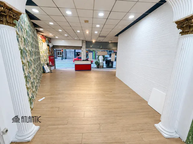 Local comercial 185m² en alquiler - Travesia de Vigo — 13