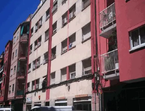 Se vende Piso OKUPADO en Milans 23 Hospitalet de Llobregat ( - foto 3