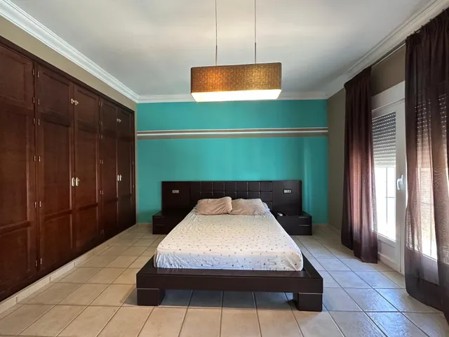 CASA EN LA PUEBLA DE CAZALLA — 23
