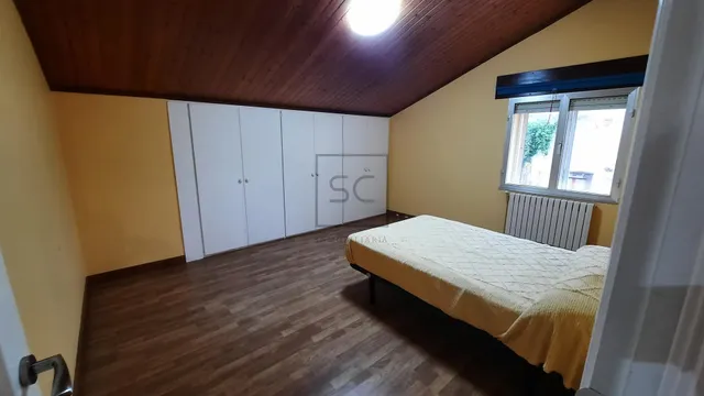 Chalet adosado con finca en Neda — 25