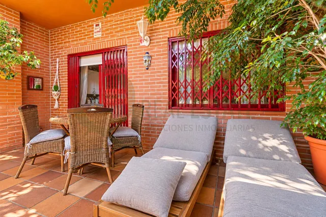 Chalet adosado con terrazas en Cabo de las Huertas, a pocos pasos del mar — 11